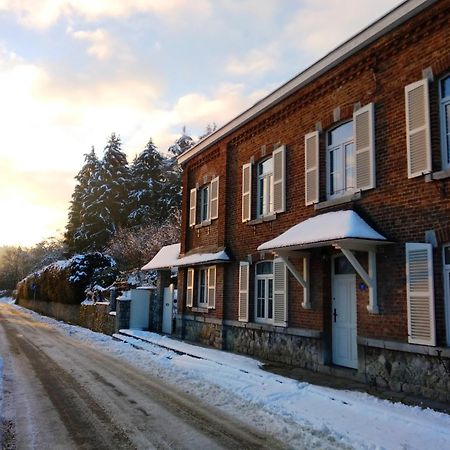 Les2Sources Bike-B&B Rochefort Esterno foto