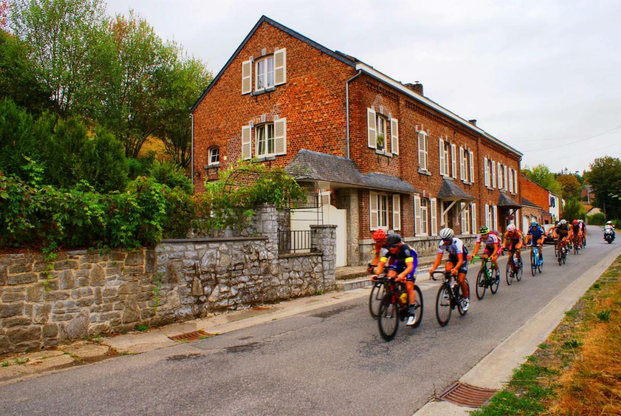 Les2Sources Bike-B&B Rochefort Esterno foto